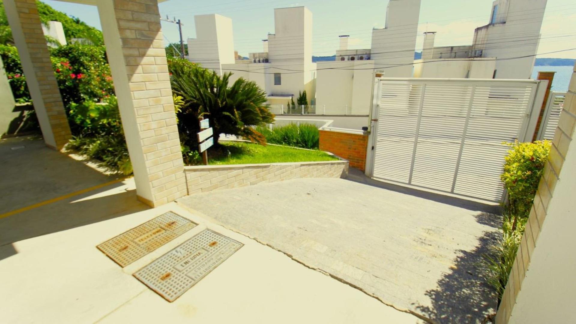 1083 - Apartamento Com Vista Para O Mar Em Bombinhas Exterior foto